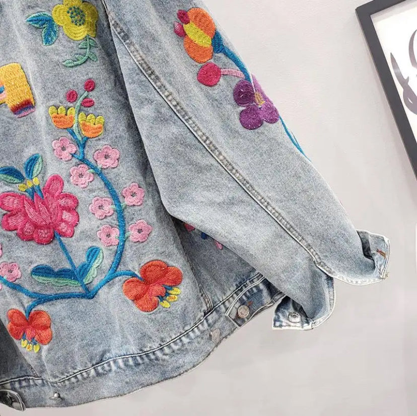 Women's Embroidered Floral Tapestry Dream Denim Jeans Jacket Coat